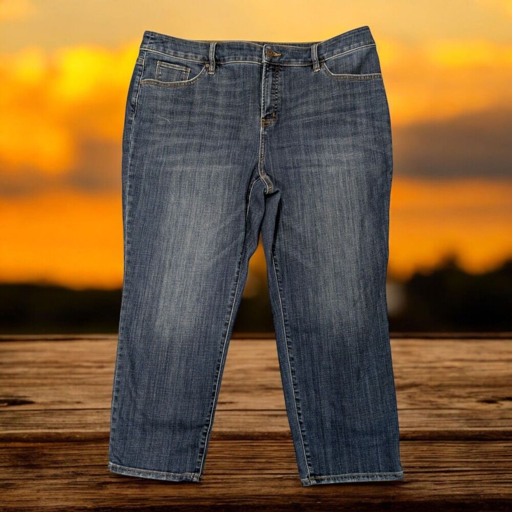 Chicos Size 16p So Slimming Girlfriend Slim Leg Crop Jeans Size Denim 3p